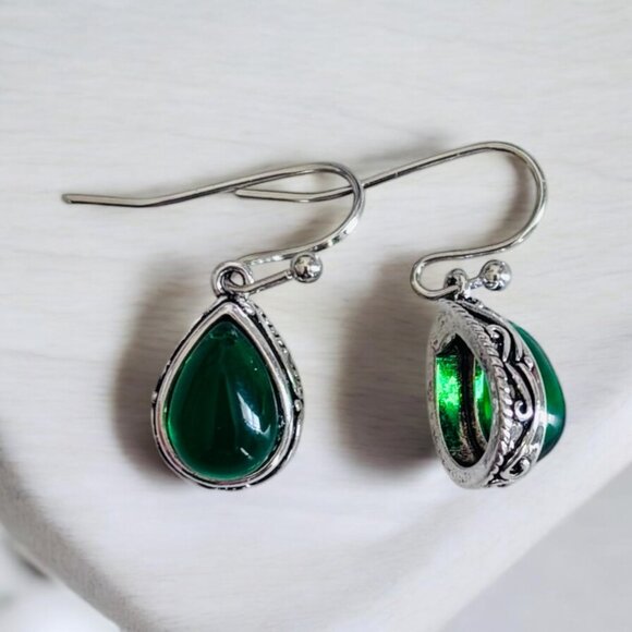 Green Stone Dangle Earring - Picture 3 of 6